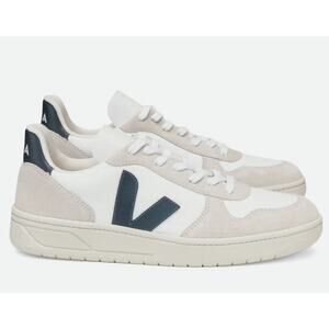 NEW VEJA V-10 B-MESH Men's 9 White & Natico Retail $160